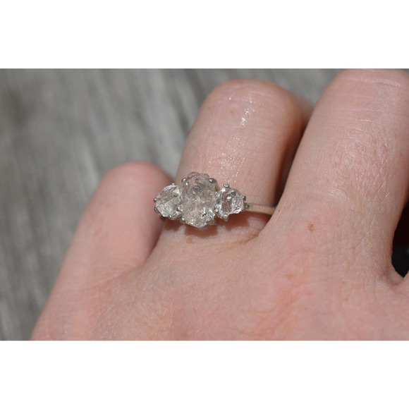 alternative raw diamond engagement ring raw crystal size 4 5 6 7 8 8 9 1… - Picture 3 of 4